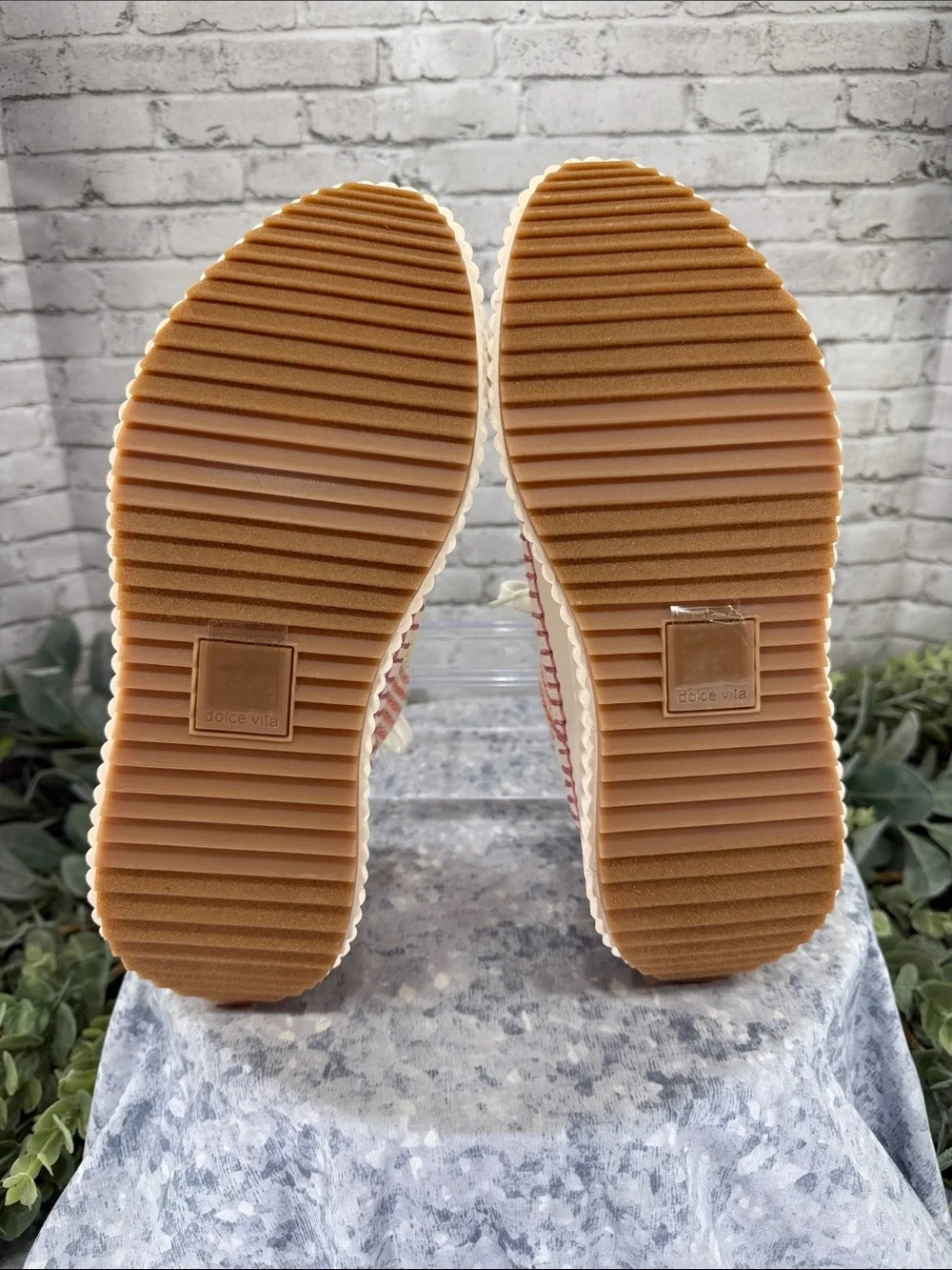 DOLCE VITA “Denae” Beige & Multicolor Basket Weave Platform Sneaker WMS 7.5M NEW